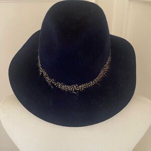 August wool felt fedora